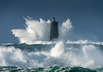 Число штормов в Атлантике выросло за последние 150 лет