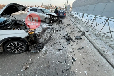 Dangerous Section on Omsk's 'Billion-Ruble Road' Causes Daily Crashes