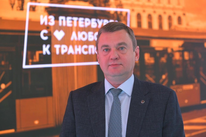 Электробусный парк и перехватывающие парковки: вице-губернатор Поляков на выставке «Россия» рассказал о будущем петербургского транспорта | www.fontanka.ru