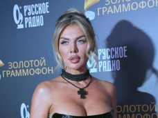 Анна Седокова поздравила старшую дочь с днем рождения: «Ребенок родил ребенка. Я точно не была готова»