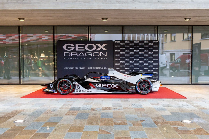 Команда Geox Dragon представила новый болид Penske EV-4 на 6-й сезон Formula E