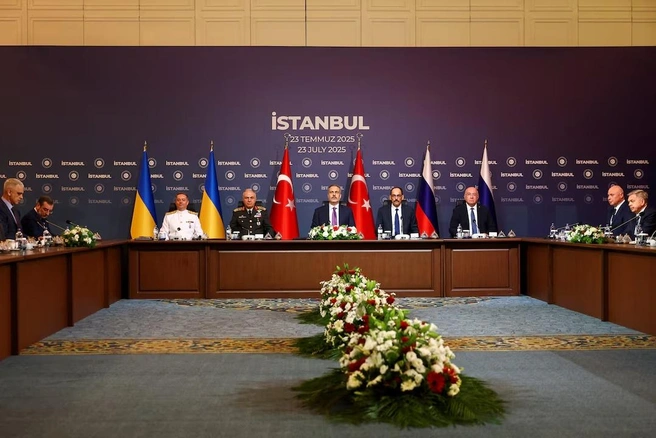 СМИ не спешат активно комментировать переговоры | Источник: Murad Sezer / Reuters