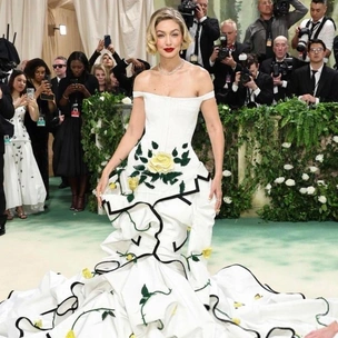 10 цветочных платьев Met Gala 2024