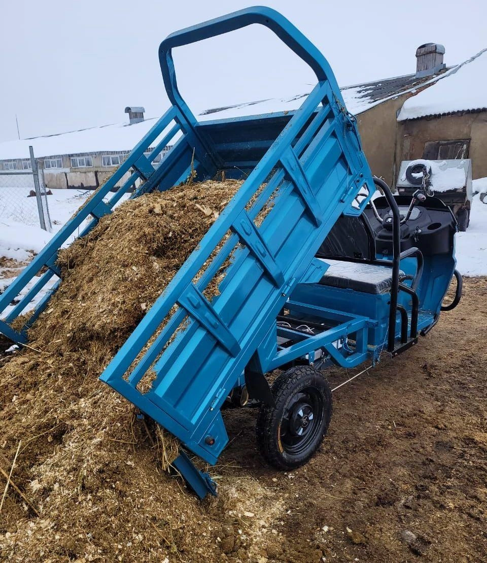 Будни трицикла: этот мини-самосвал привез удобрения | Источник: ecoget.ru