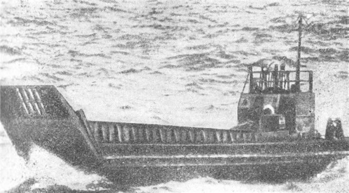 Как четыре советских солдата 49 дней выживали на дрейфовавшей в океане барже с трехдневным запасом еды
