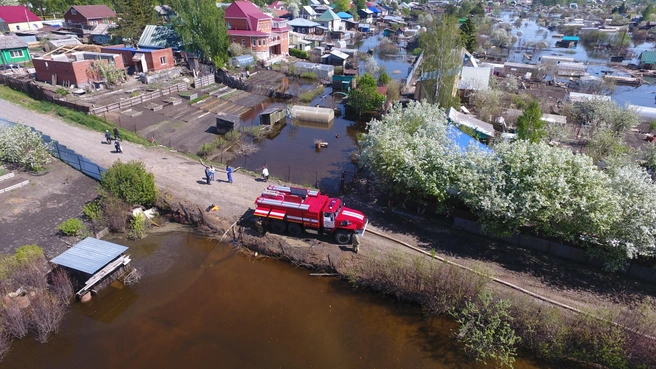 При обнаружении беспилотника, необходимо обеспечить личную безопасность и сообщить в службу спасения по номеру 112  | Источник: пресс-служба Главного управления МЧС по Тюменской области