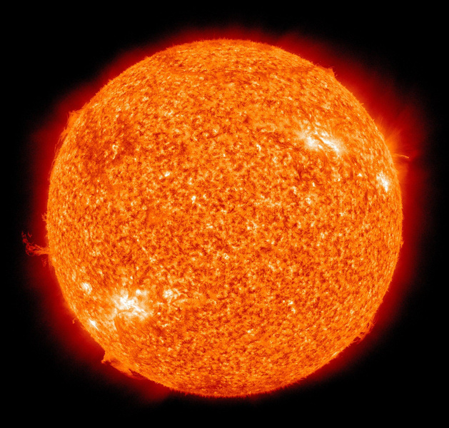 Откуда берутся еще два нейтрона при образовании гелия из водорода на Солнце?