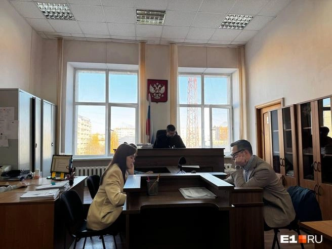 Юлия Липинская и Илья Кожевников. Представители двух сторон оценивают действия хирурга Шалагина совершенно по-разному | Источник: Анастасия Копыркина / E1.RU