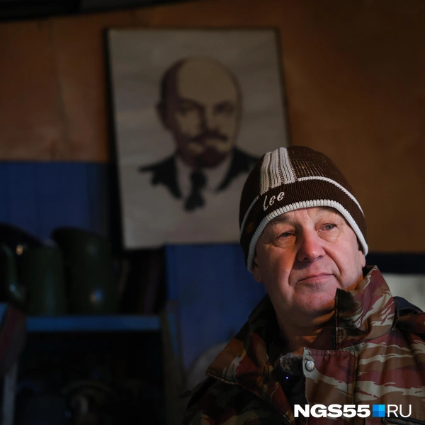 У бывшего учителя сохранилось много портретов Ленина | Источник: Евгений Софийчук / NGS55.RU