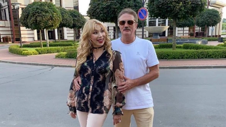 Как сейчас выглядит помолодевшая Маша Распутина, которая тайно вышла замуж после 25 лет отношений | Источник: соцсети