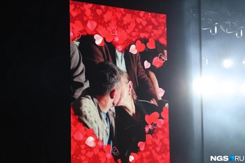 Kiss camera ловила поцелуи новосибирцев | Источник: Мария Тищенко / NGS.RU