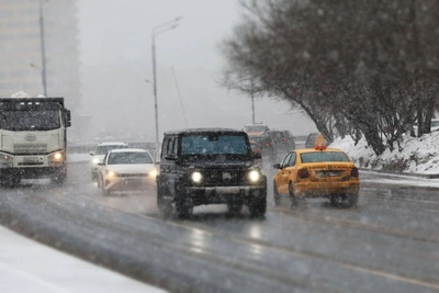 Тверскую улицу и Кремлевскую набережную перекрыли в Москве