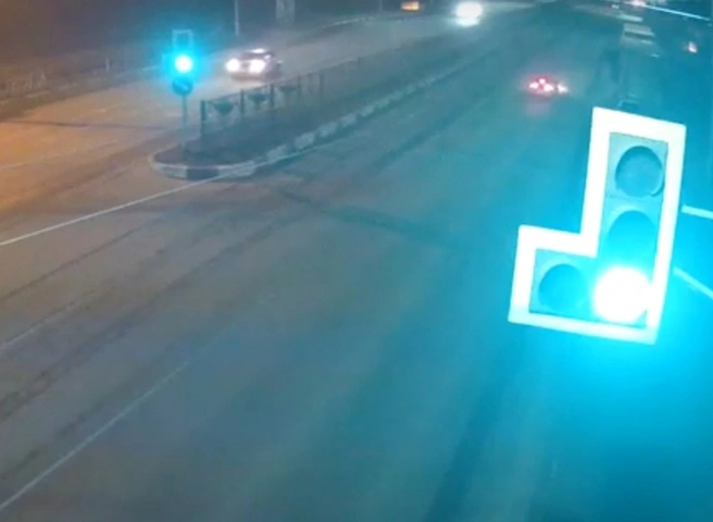 Момент трагического ДТП с фурой на Московском шоссе попал на видео | ya62.ru