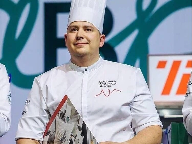 «Лучший в России». Шеф-повар из Иркутска Александр Мордашев победил в национальном гастроконкурсе «Лавры» | Источник: Лавры. Национальный гастрономический конкурс / Telegram