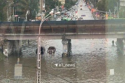 «315 тысяч на ремонт»: как екатеринбуржцы выбирались из потопа