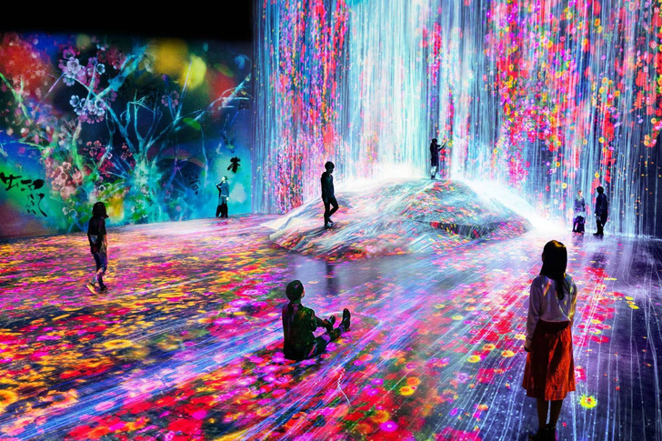 В Токио открылся первый в мире музей цифрового искусства (фото 0)