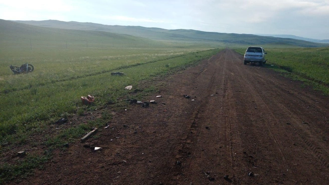 Транспорт разбросало в разные стороны после аварии | Источник: Госавтоинспекция Забайкалья / Telegram