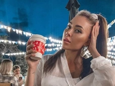 На Алену Рапунцель пожаловались в органы опеки
