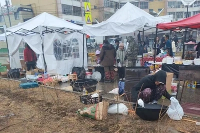 Мэр Якутска отругал предпринимателей за мусор и уголь