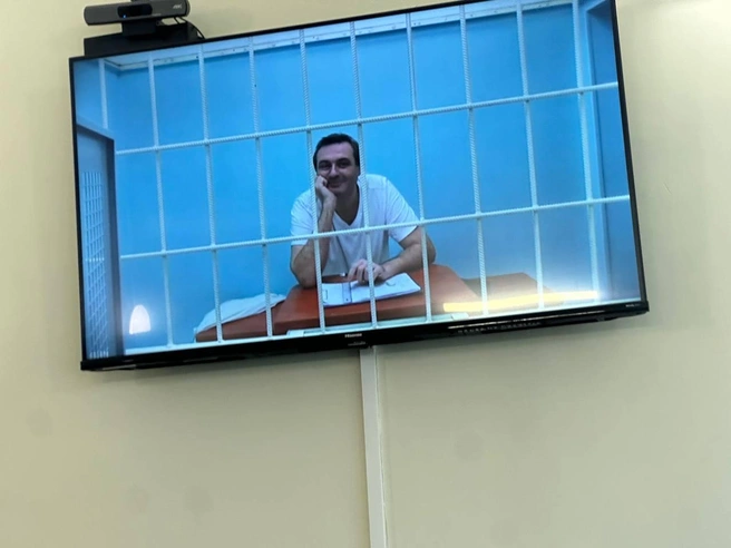 Большую часть времени Самсонов провел в суде онлайн | Источник: Мария Ежова