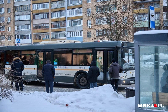 В драке на остановке погиб 18-летний Илья П. | Источник: Дмитрий Толстошеев / MSK1.RU