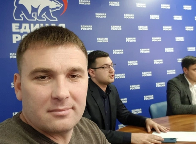 Напавший на соседа Тумский депутат от ЕР исключен из партии | 62.ru