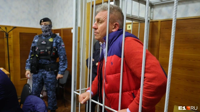 Алексей Бобров был отправлен в СИЗО по просьбе следствия | Источник: Владислав Лоншаков / E1.RU