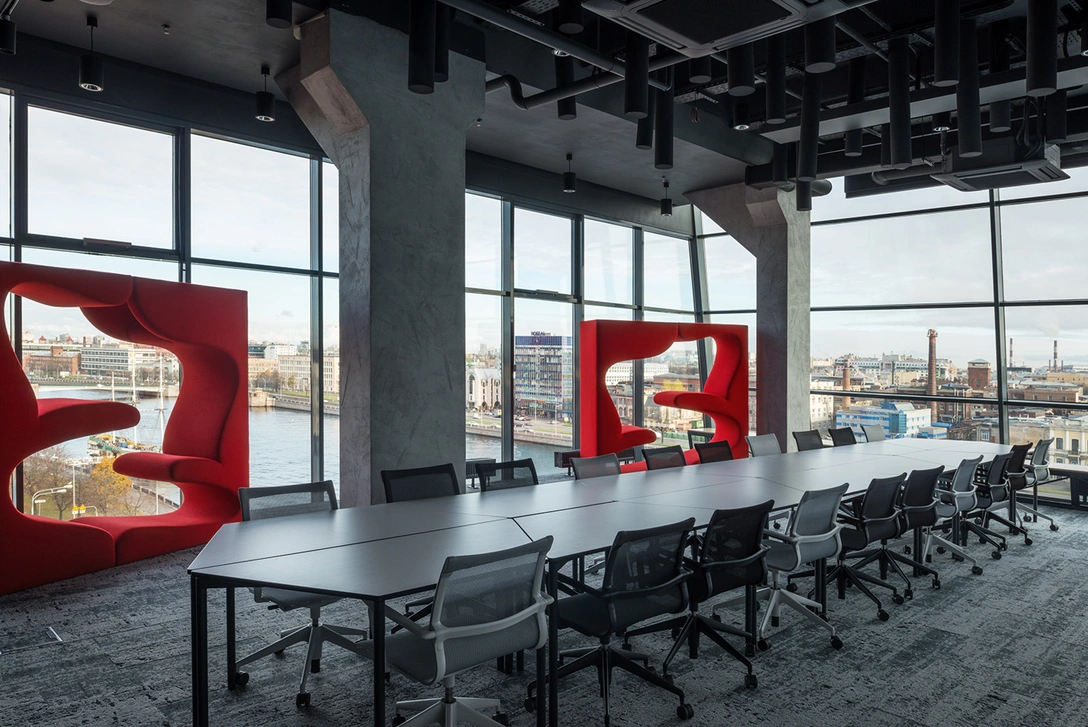 Эргономичный офис 780 м² в Санкт-Петербурге (фото 6) | Источник: Алексей Народицкий