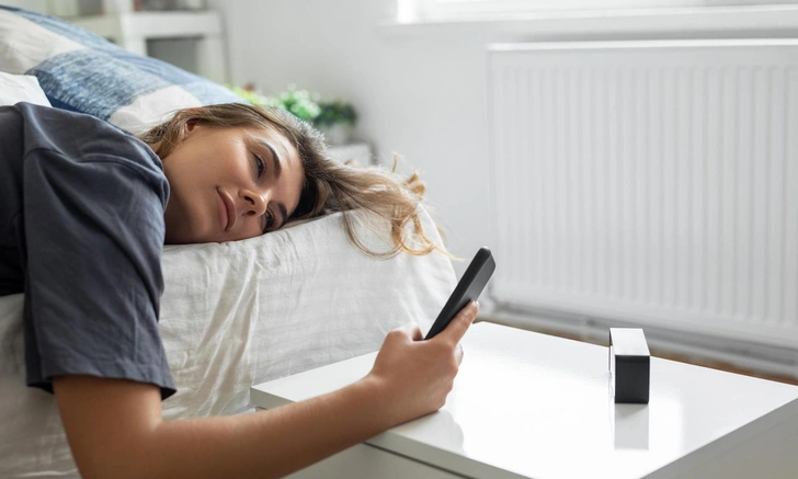 Из-за этой утренней привычки вы плохо спите по ночам и впадаете в депрессию | Источник: iStock/bymuratdeniz