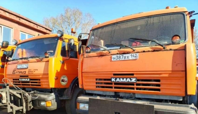 Мэр Новокузнецка проверил технику, готовую к снегопадам | Источник: Nk-tv.com