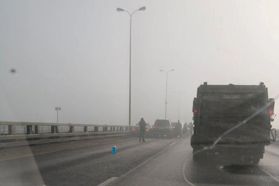 Череда ДТП на КАД в густом тумане обошлась без жертв