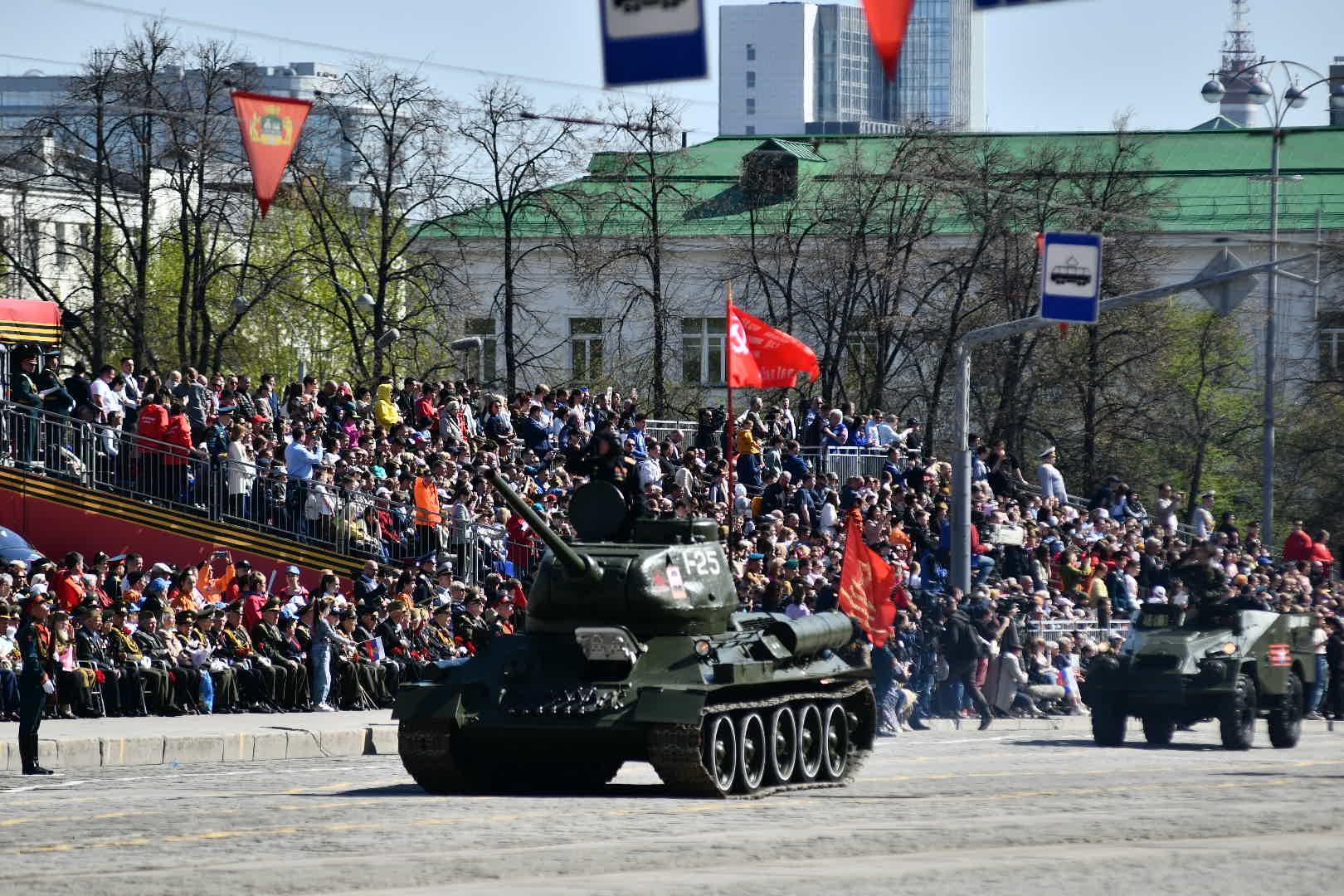 Полная программа Дня Победы в Екатеринбурге, список мероприятий, куда можно  будет пойти семьей, будет ли салют и фейерверк 9 мая 2024 - 3 мая 2024 -  Е1.ру