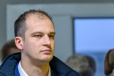 Неверову вменяют махинации на миллиард при строительстве школ