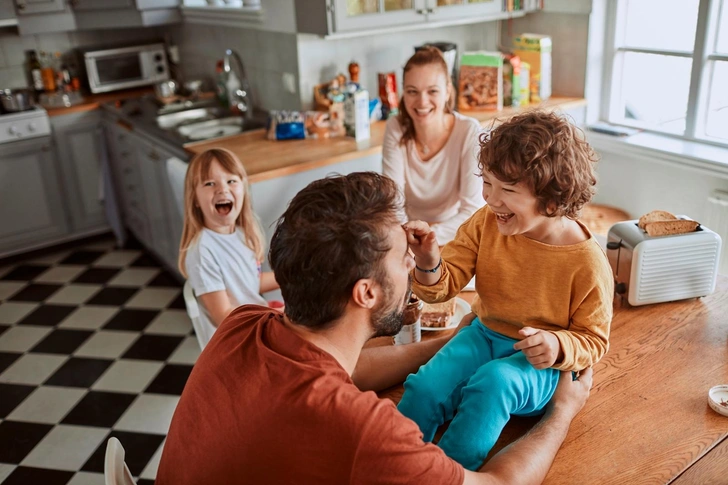 Ребенок не реагирует на просьбы: 7 советов психолога, которые изменят ситуацию | Источник: Geber86/Shutterstock/Fotodom.ru