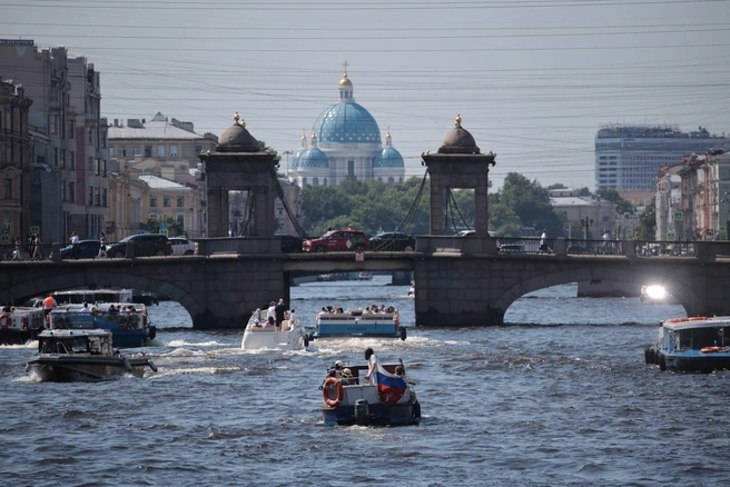 Петербург раскаляется. В город пришла 30-градусная жара | Источник: Валентин Егоршин / «Фонтанка.ру»