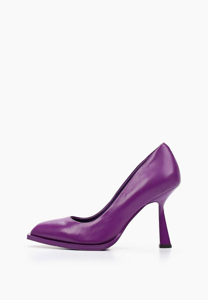 Фиолетовые туфли со скошенным каблуком