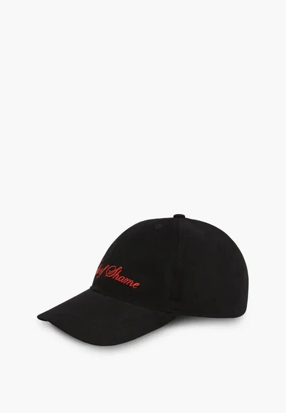 Шапки, береты и кепки: самые модные головные уборы зимы 2025/26 Шапки, береты и кепки: самые модные головные уборы зимы 2025/26