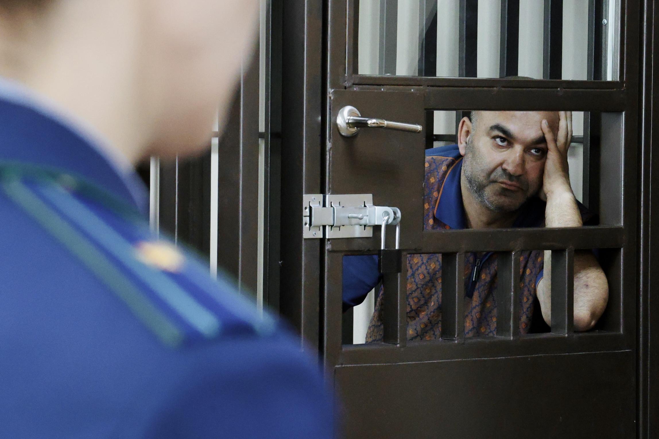 Бизнесмена отправили в колонию за взятку в два миллиона экс-начальнику ГАИ Челябинска