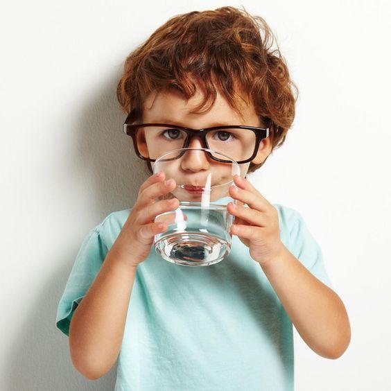 Какую минеральную воду безопасно давать ребенку