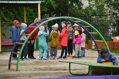Родители Дегтярска протестуют против закрытия садов