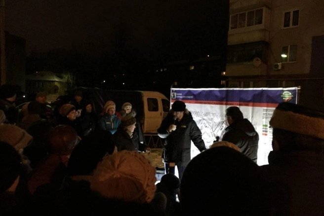 Мэр приехал, чтобы лично убедиться, что жителей многоэтажек всё устраивает | 76.ru