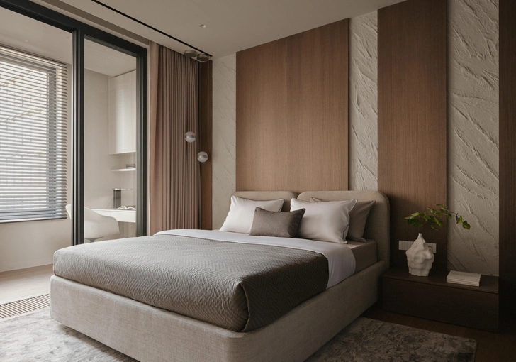 Штукатурка под скалу, Decorazza. Кровать, Lavsit. Корпусная мебель сделана на заказ, Ideal4Corner. | Источник: Максим Максимов. Стиль: Анна Бабенко, Марьям Кокурхаева