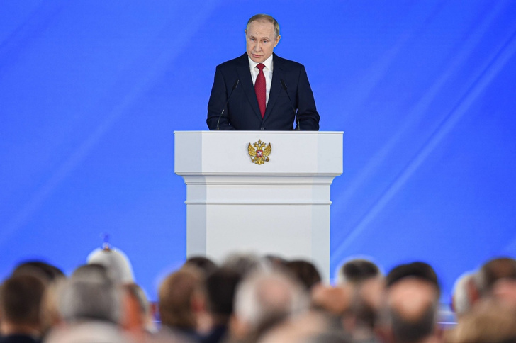 Владимир Путин объявил неделю с 28 марта по 5 апреля нерабочей с сохранением зарплаты