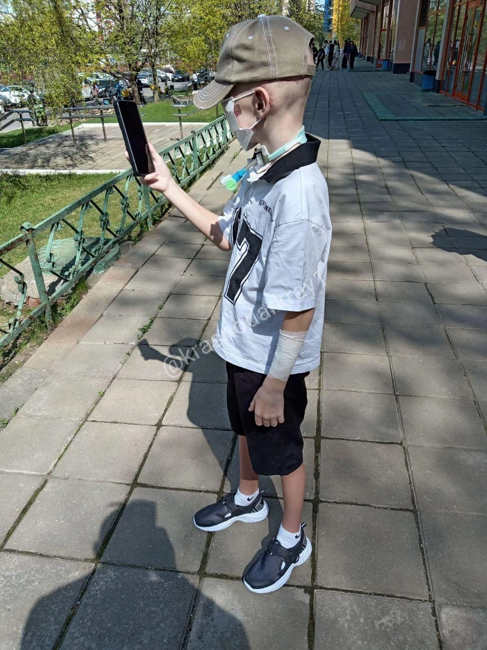 Ребенка и его родителей поддерживает вся страна | Источник: Любимый Сочи /telegram