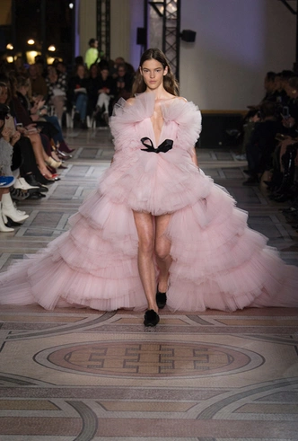 Платья для принцесс: Giambattista Valli Haute Couture SS18