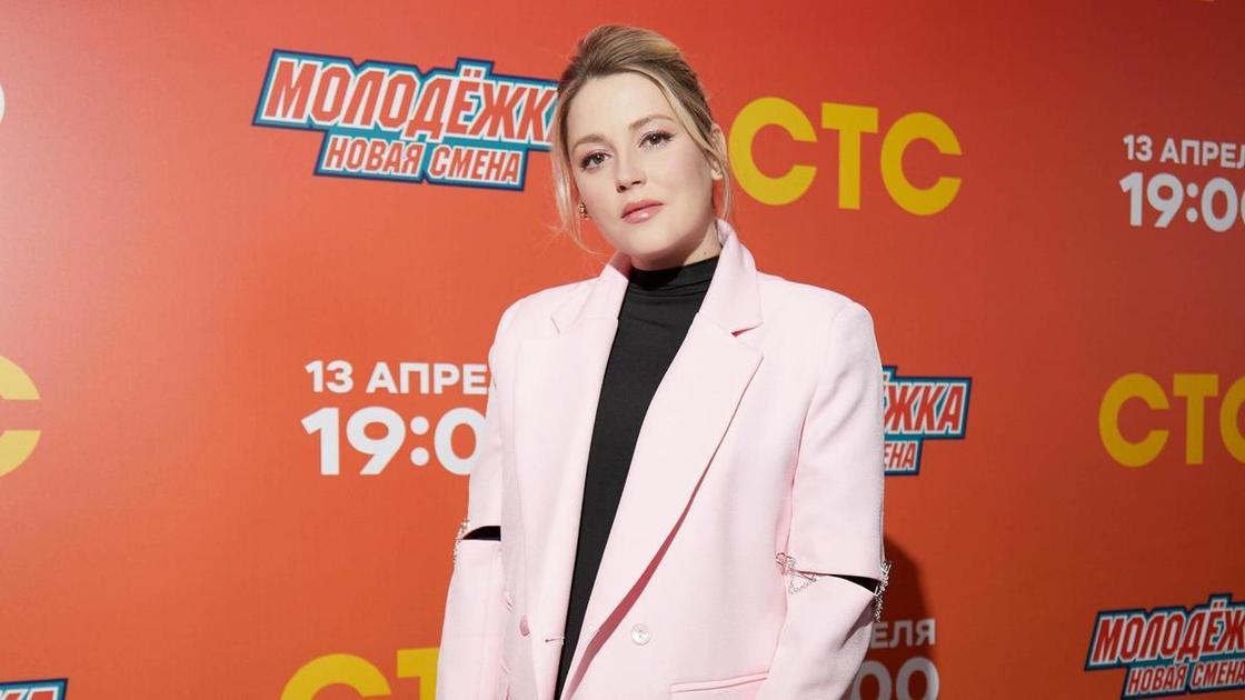 Звезда &laquo;Молодежки&raquo; Анна Михайловская во второй раз стала мамой