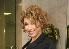 Елена Воробей спародировала Ксению Собчак