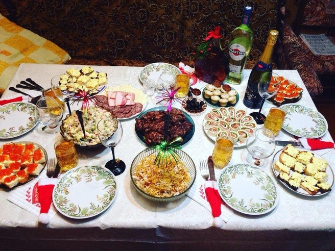 Стол Марины Пуляевской