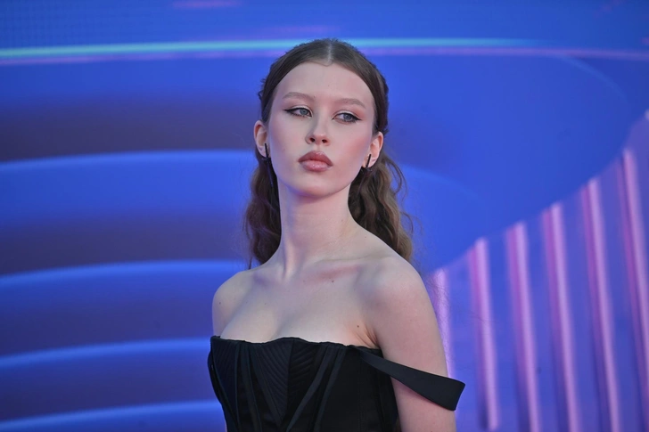 Анна Пересильд | www.starhit.ru