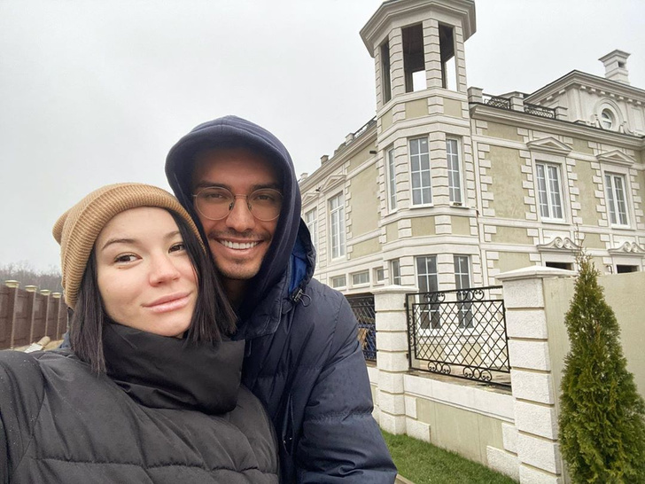 29-летняя Ида Галич купила замок